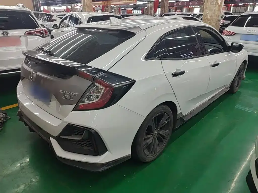 Honda Civic — фото 9