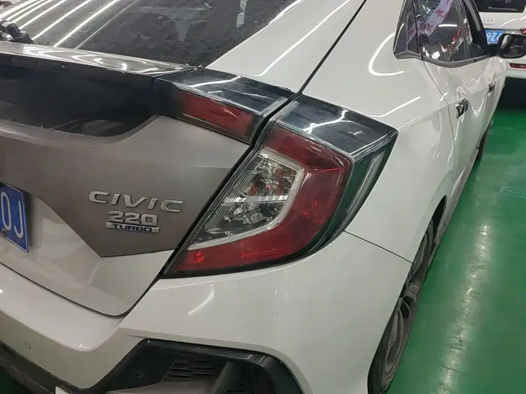 Honda Civic — фото 7