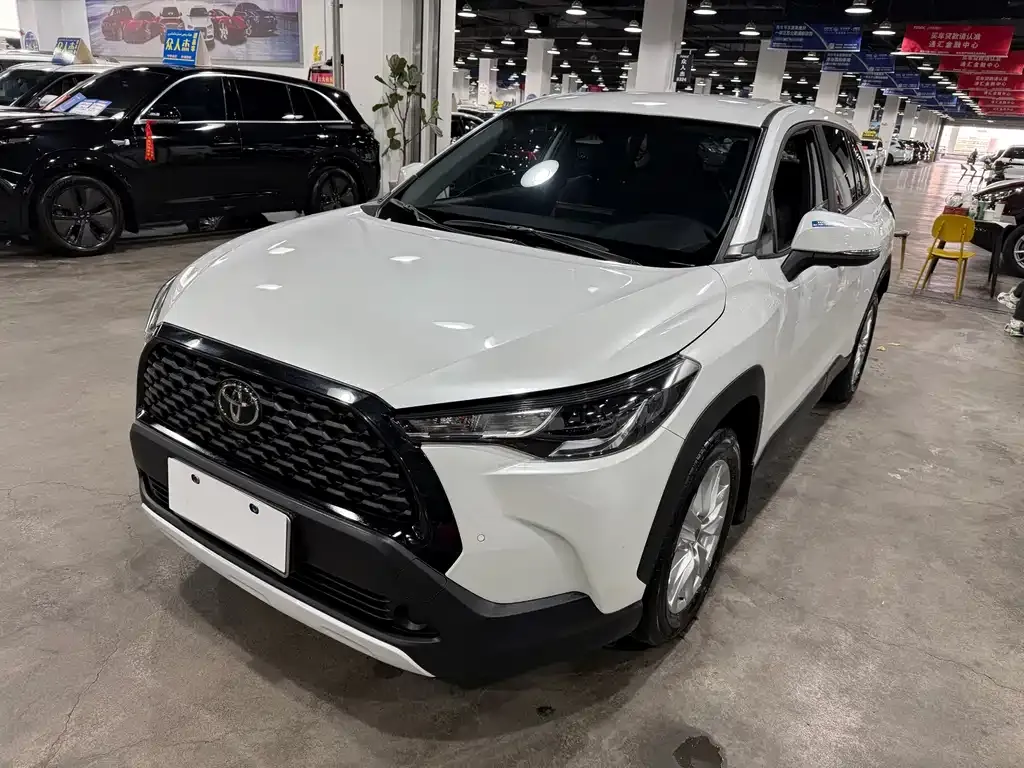 Toyota Corolla Cross — фото 9