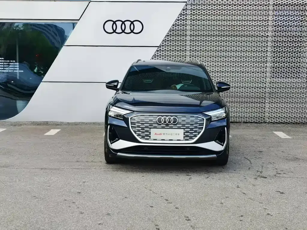 Audi Q4 e-tron — фото 8