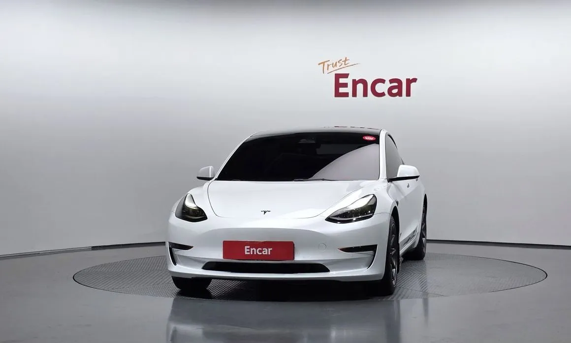 Tesla Model 3 — фото 2