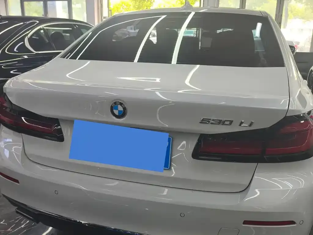 BMW 5 Series — фото 2