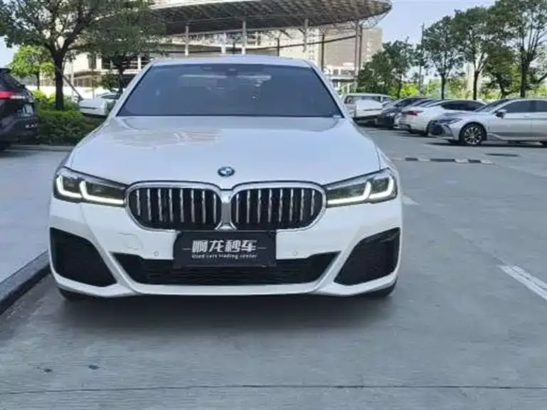 BMW 5 Series — фото 4