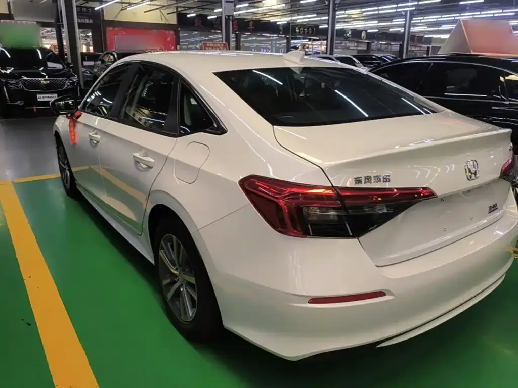 Honda Civic — фото 8