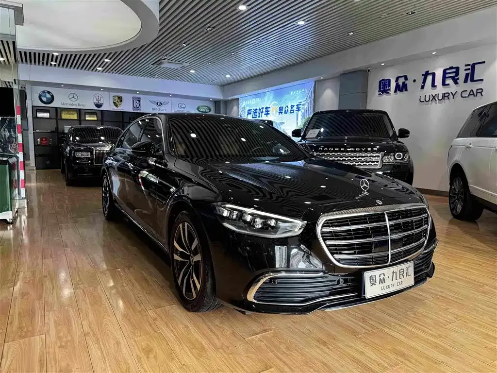 Mercedes-Benz S-Class — фото 1