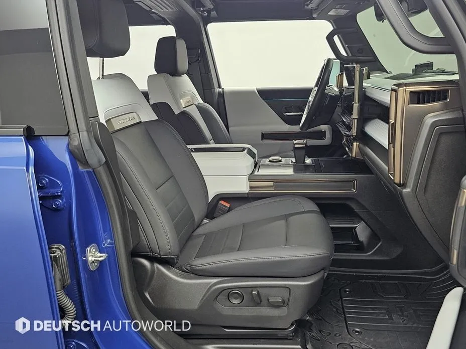 GMC Hummer EV — фото 10