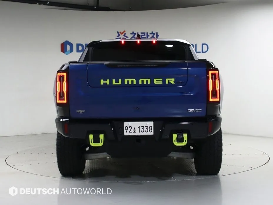 GMC Hummer EV — фото 4