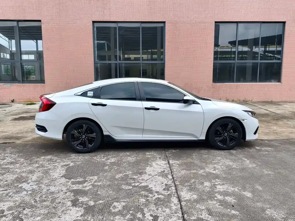 Honda Civic — фото 4