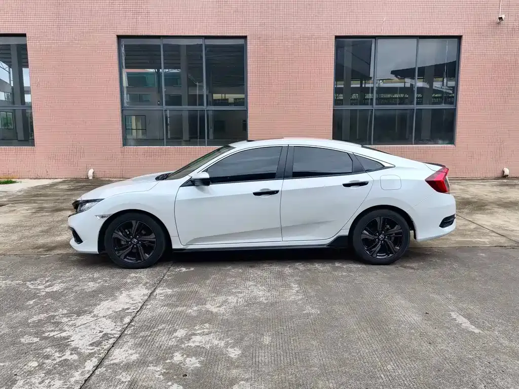 Honda Civic — фото 3