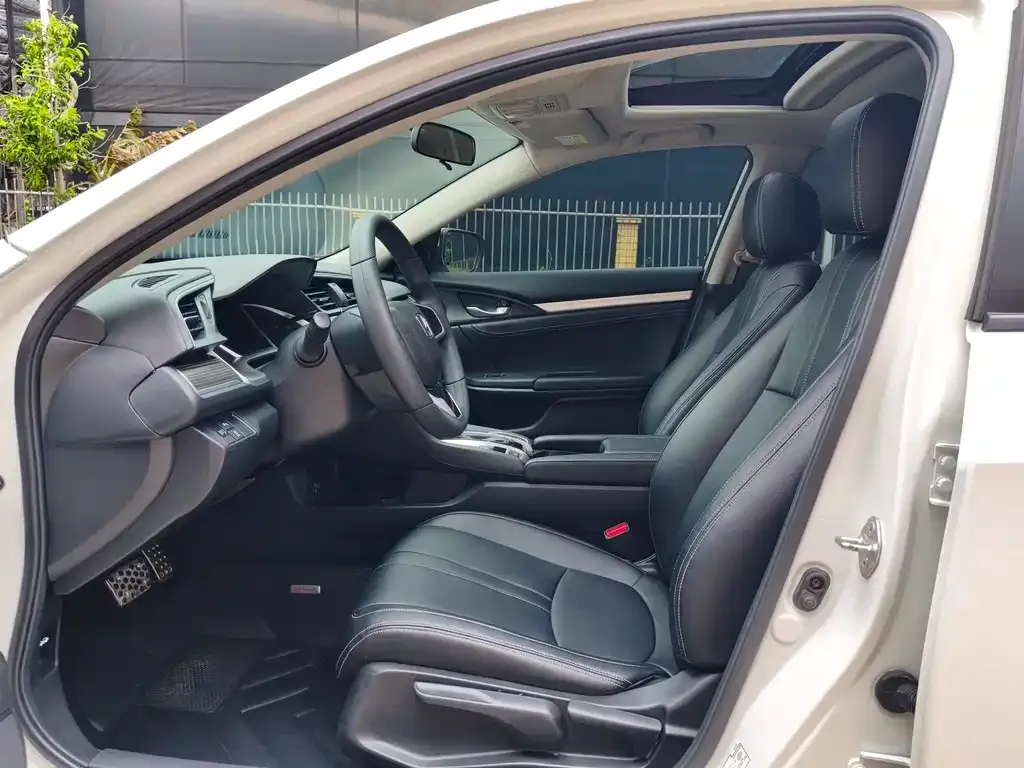 Honda Civic — фото 5