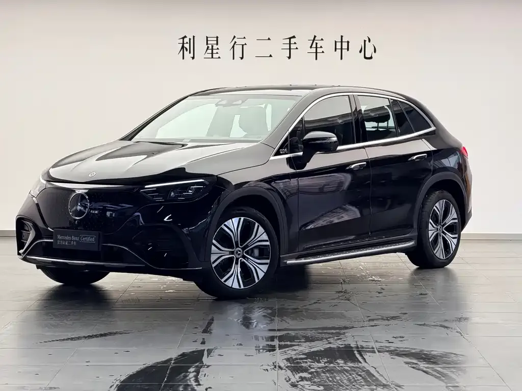 Mercedes-Benz EQE SUV — фото 1