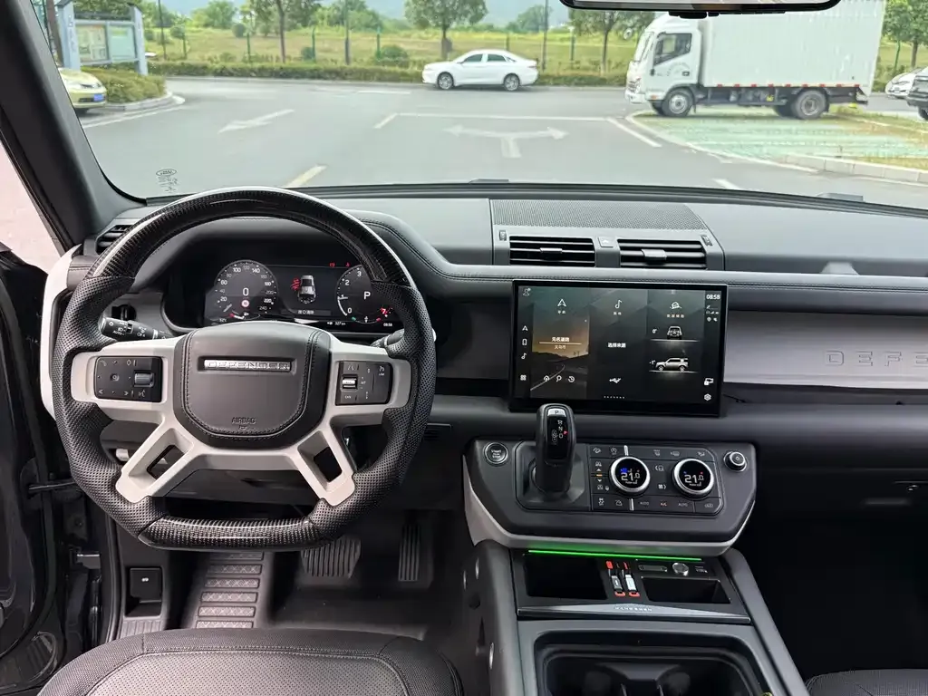 Land Rover Defender — фото 10