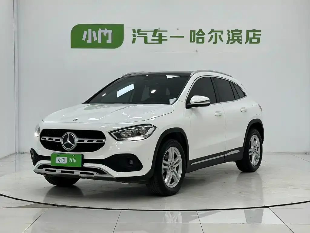 Mercedes-Benz GLA — фото 1
