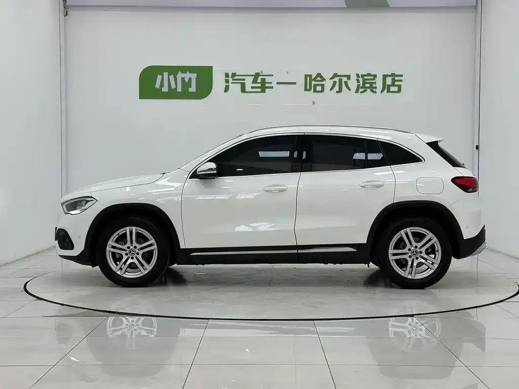 Mercedes-Benz GLA — фото 8