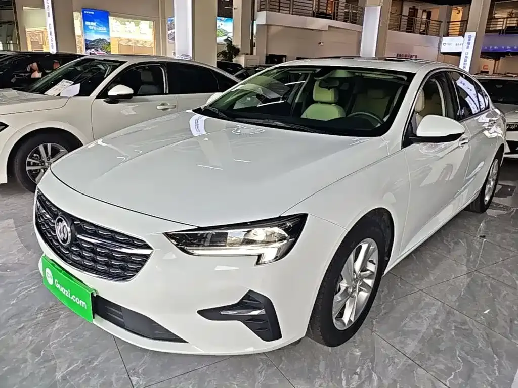 Buick Regal — фото 1