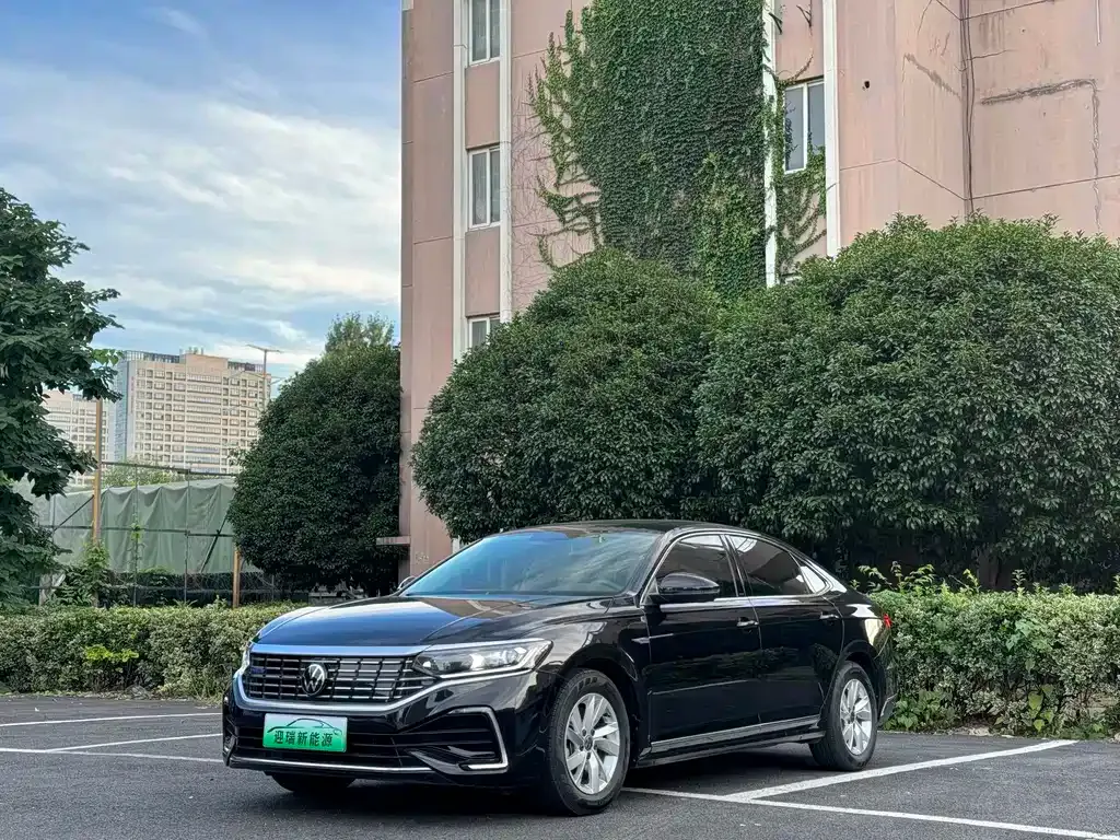 Volkswagen 帕萨特插电混动 — фото 1