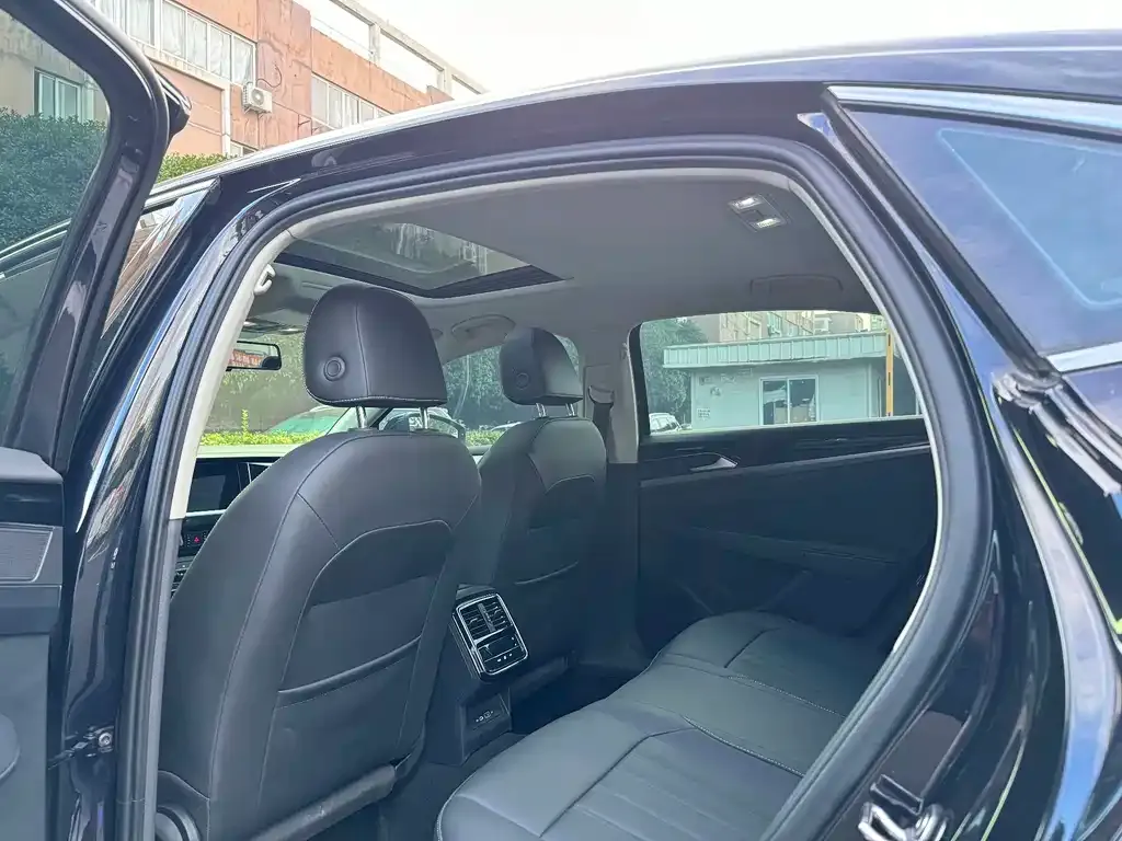 Volkswagen 帕萨特插电混动 — фото 3