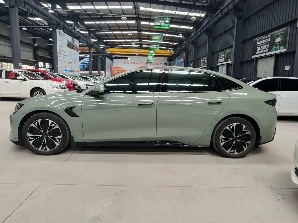 BYD Seal — фото 10