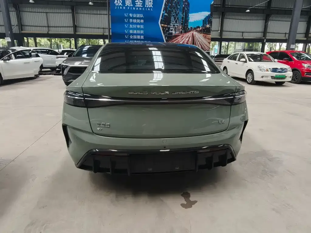BYD Seal — фото 6