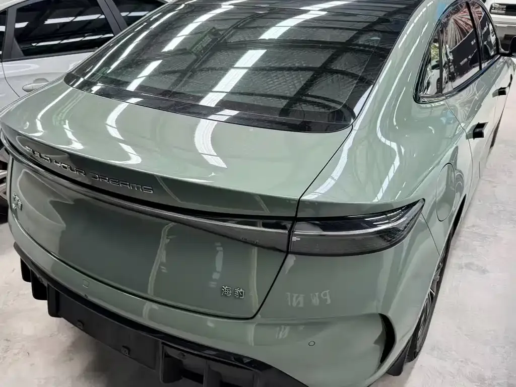 BYD Seal — фото 9