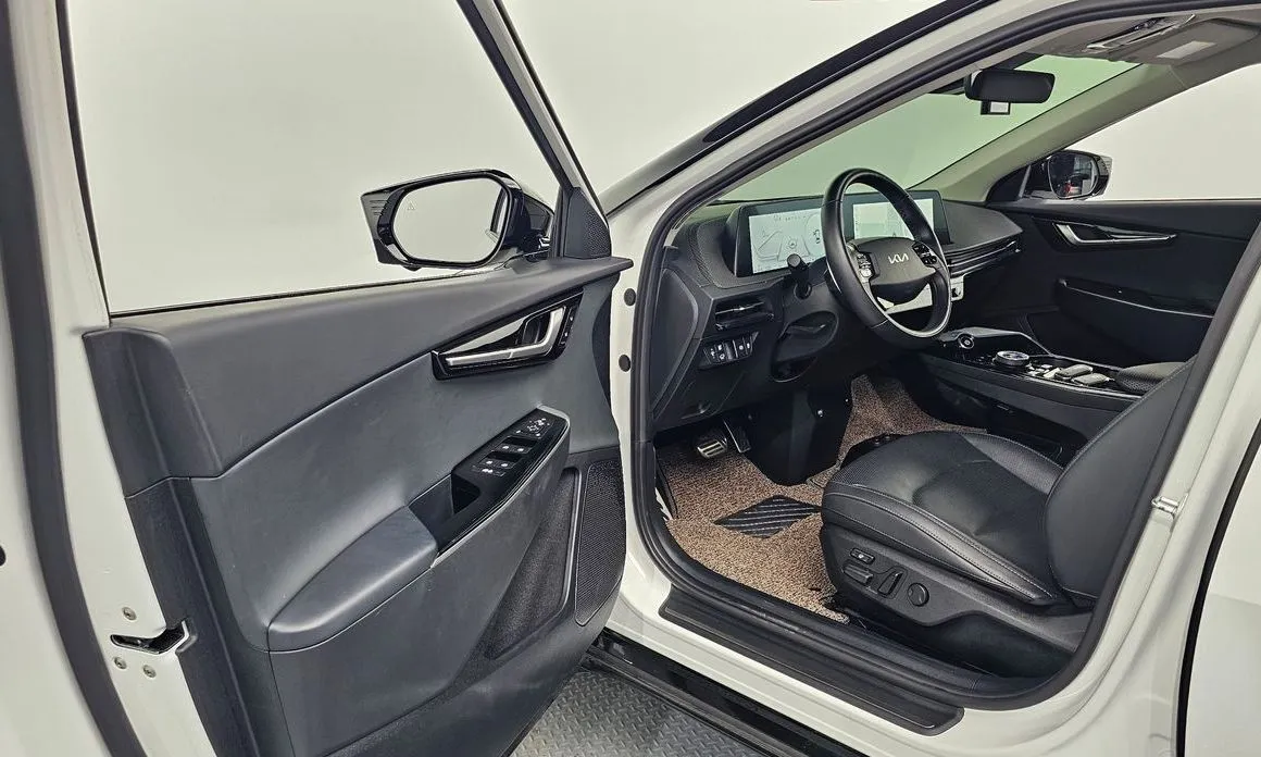 Kia EV6 — фото 8