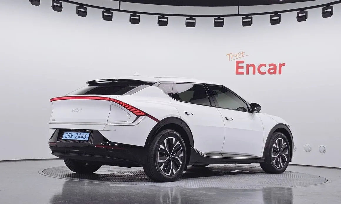 Kia EV6 — фото 5