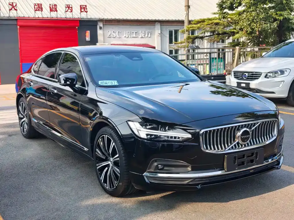 Volvo S90 — фото 4