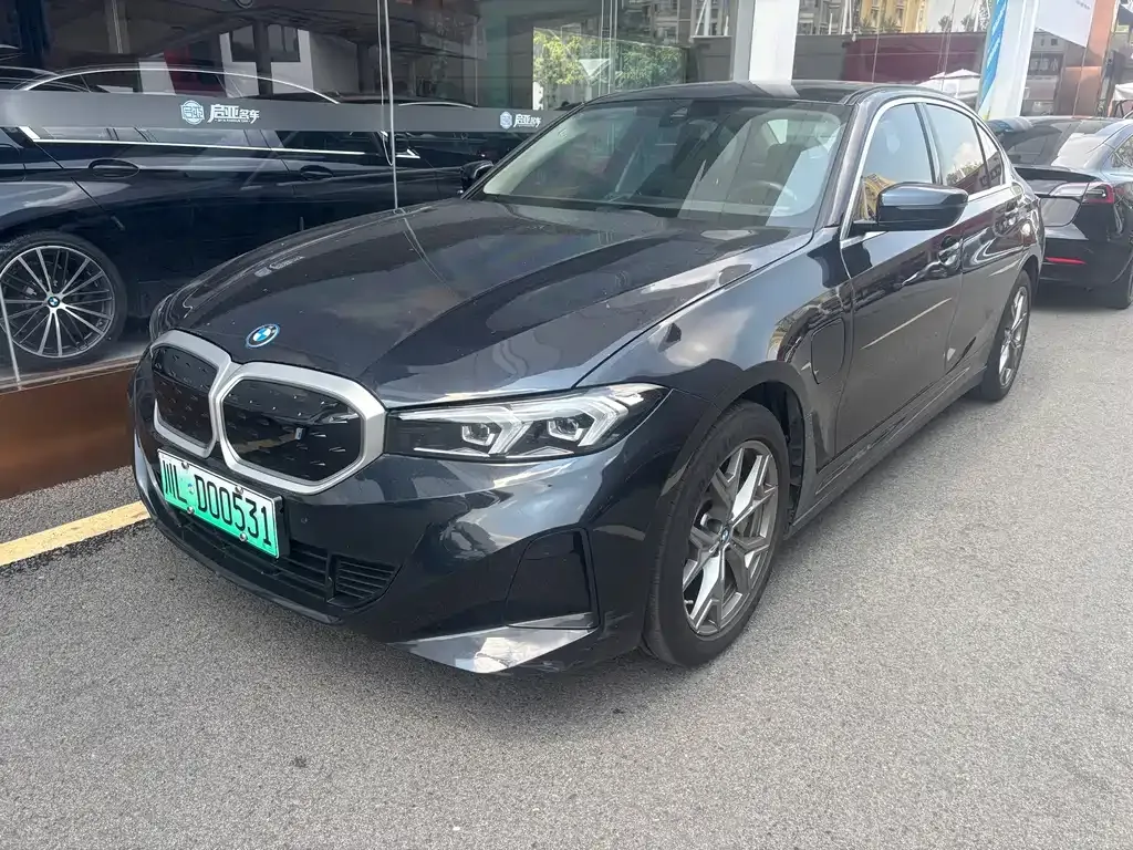 BMW i3 — фото 1