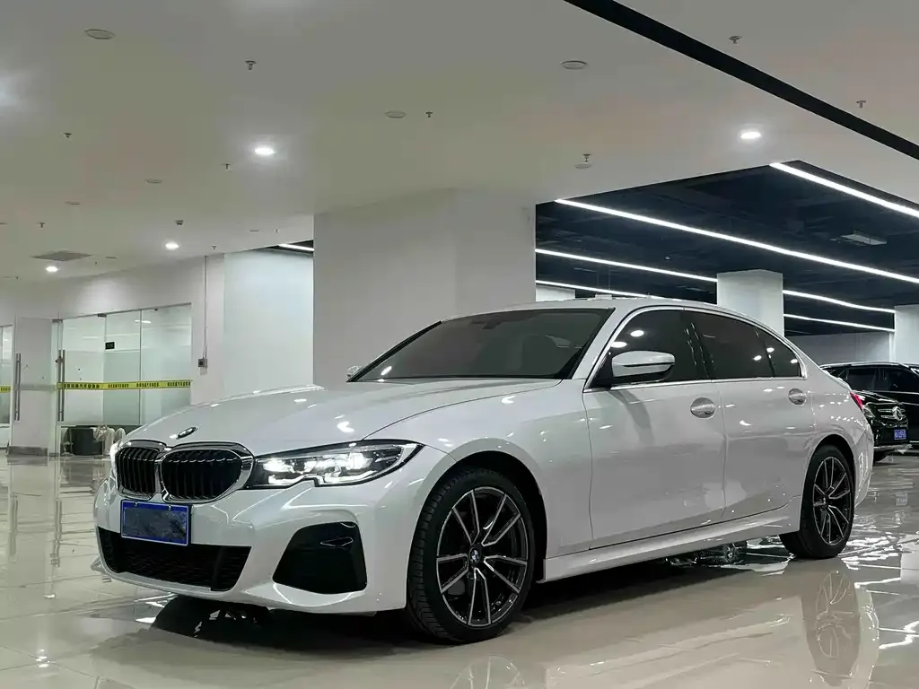 BMW 3 Series — фото 1