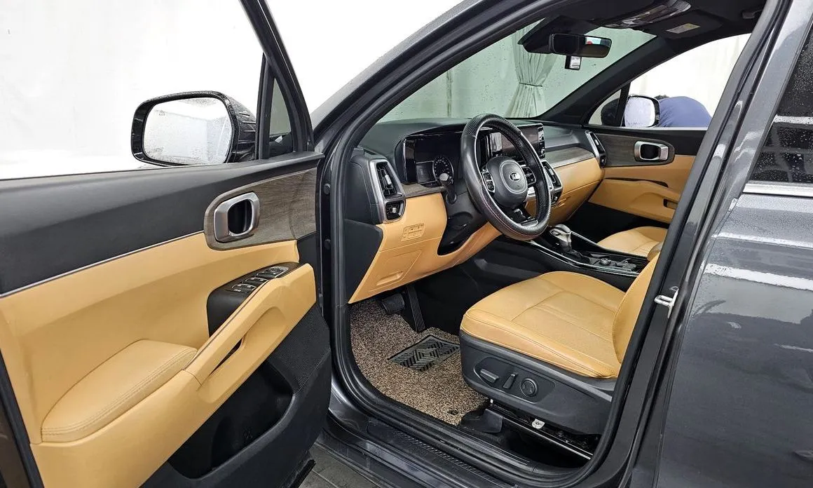 Kia Sorento — фото 7