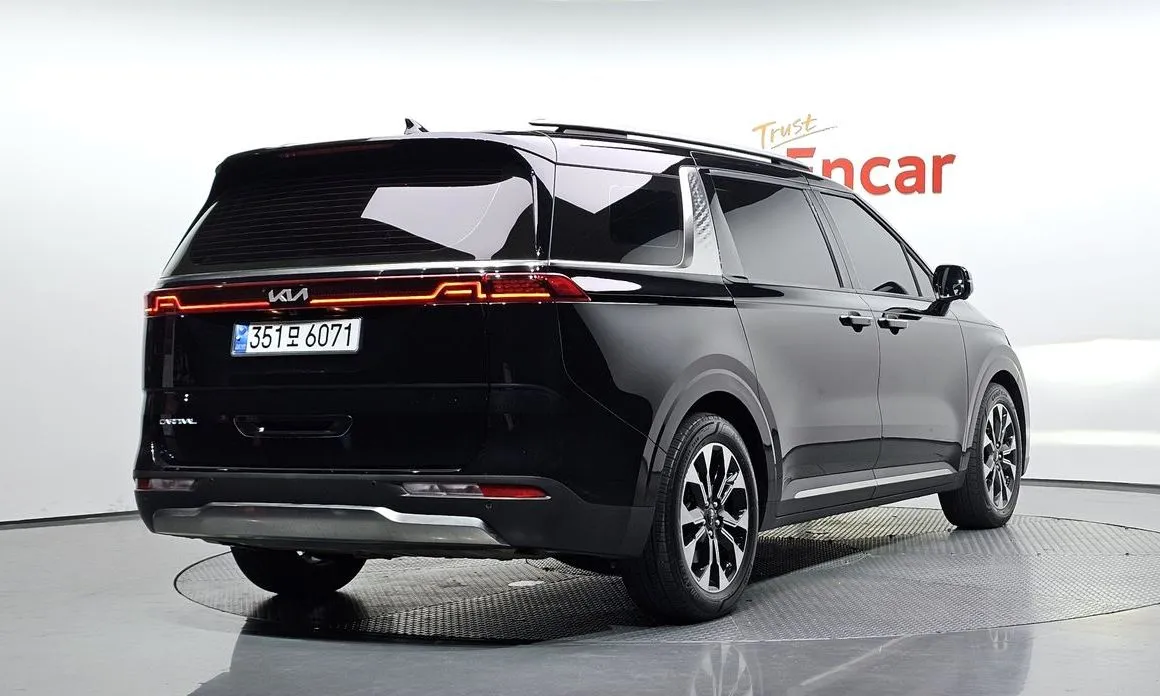 Kia Carnival — фото 5