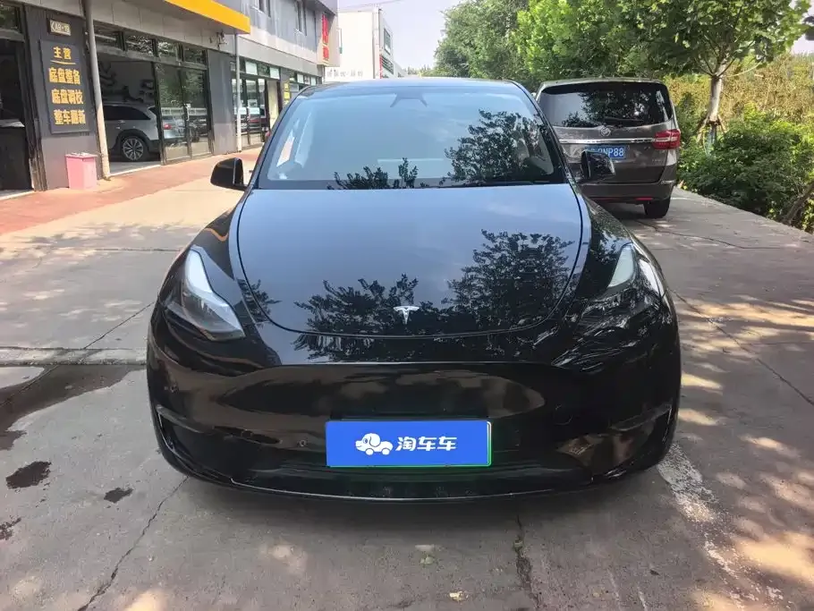 Tesla Model Y — фото 4