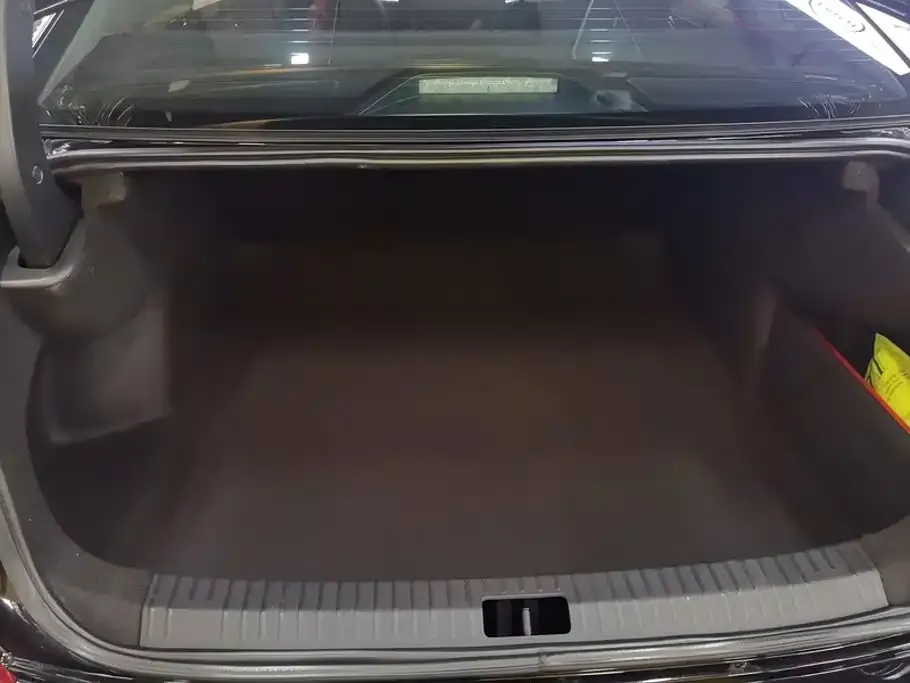 Volkswagen Passat — фото 7
