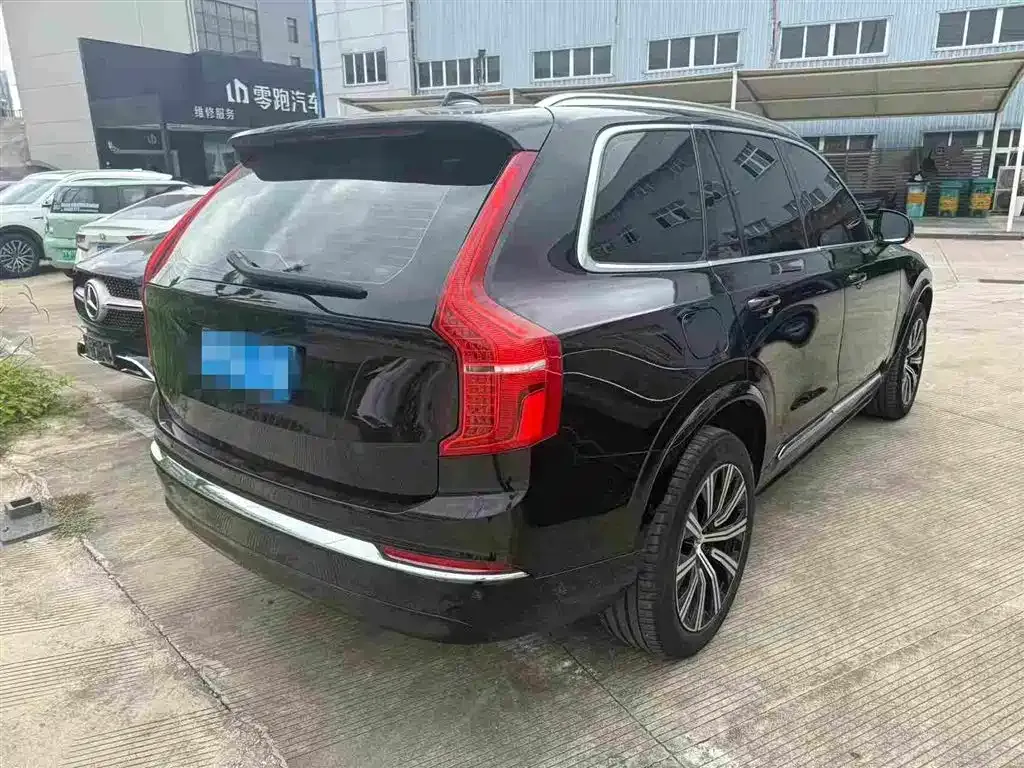 Volvo XC90 — фото 4