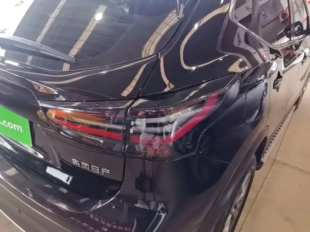 Nissan Qashqai — фото 10