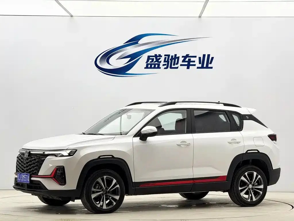 Changan CS35PLUS — фото 1