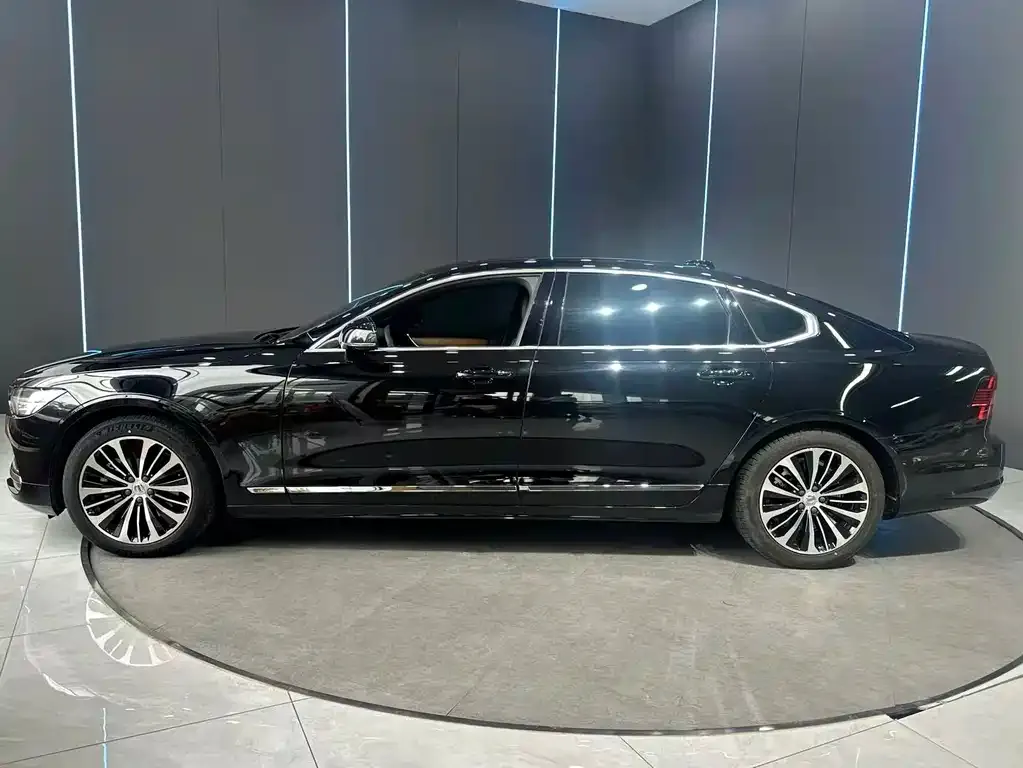 Volvo S90 — фото 7