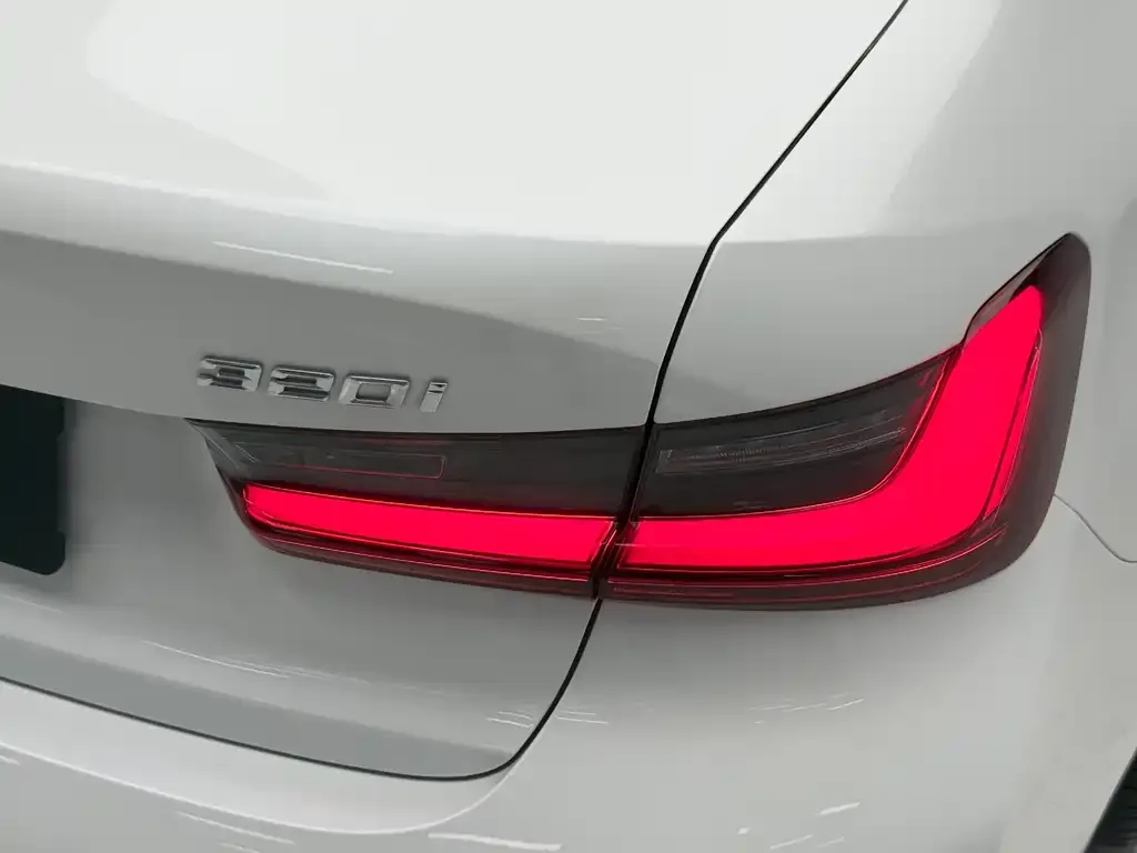 BMW 3 Series — фото 7