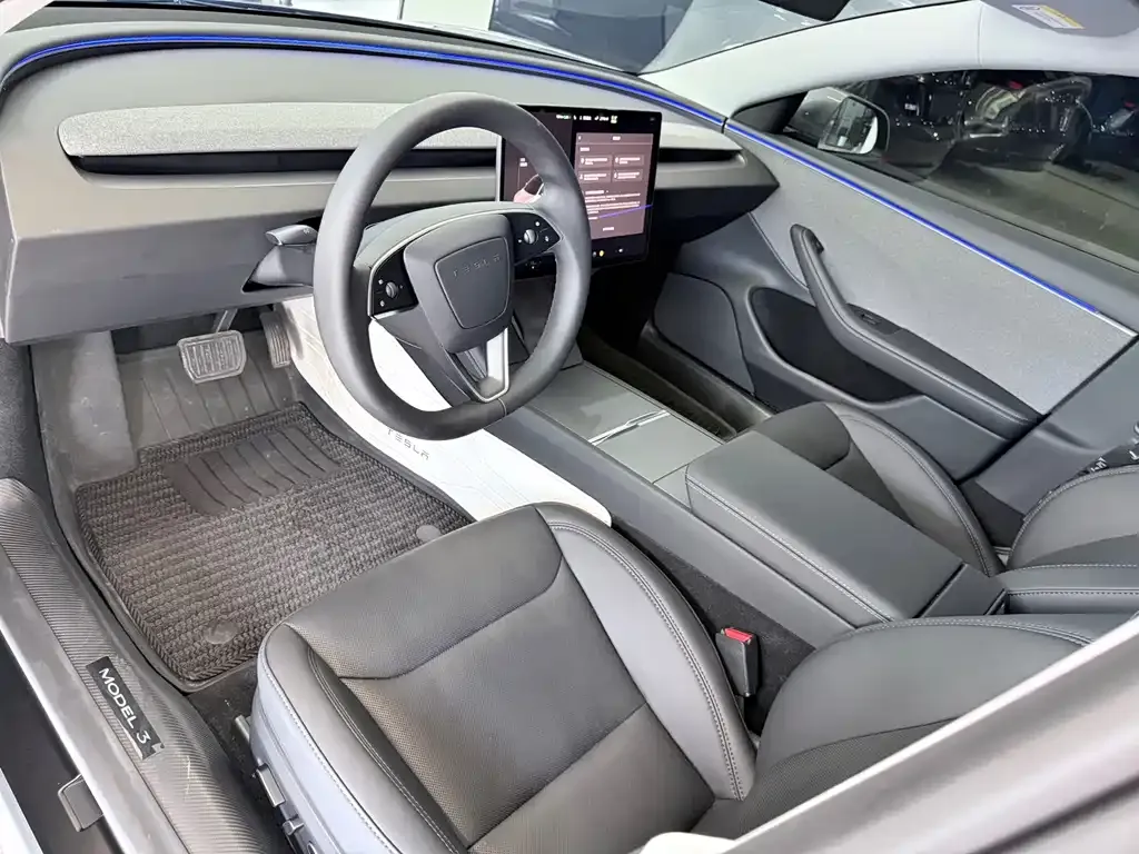 Tesla Model 3 — фото 7