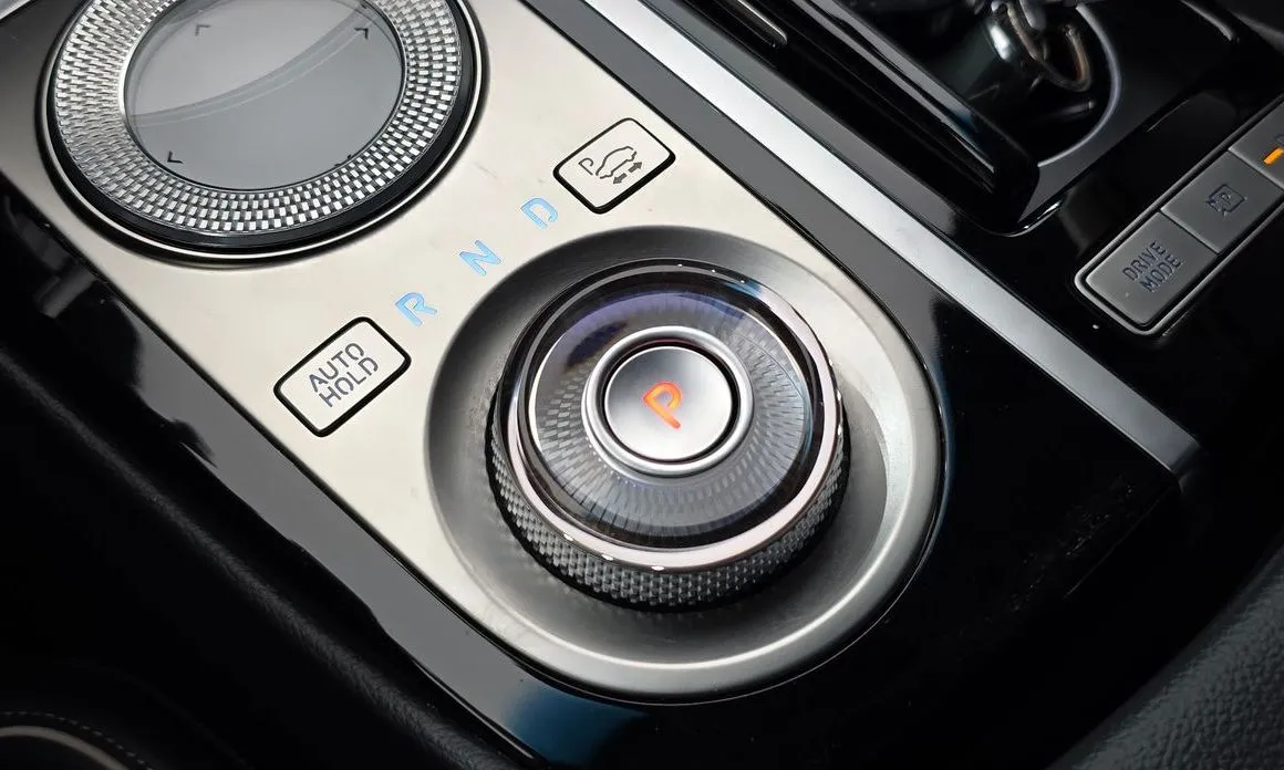 Genesis G80 — фото 10