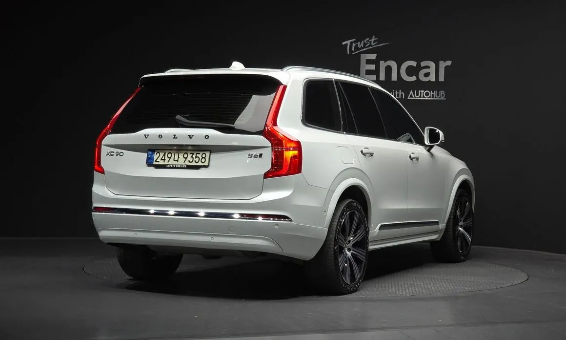 Volvo XC90 — фото 3