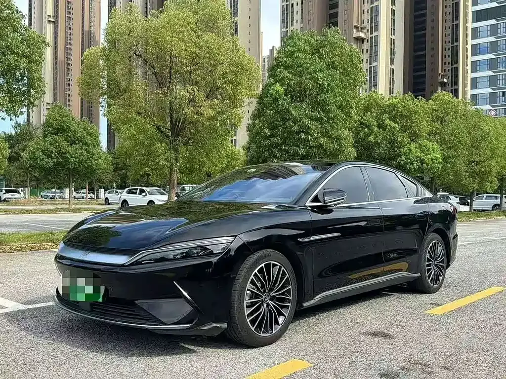 BYD Han — фото 1