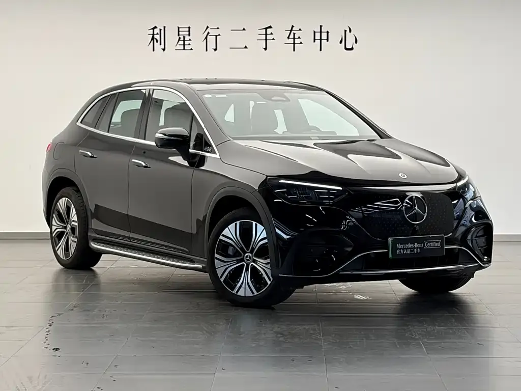 Mercedes-Benz EQE SUV — фото 10