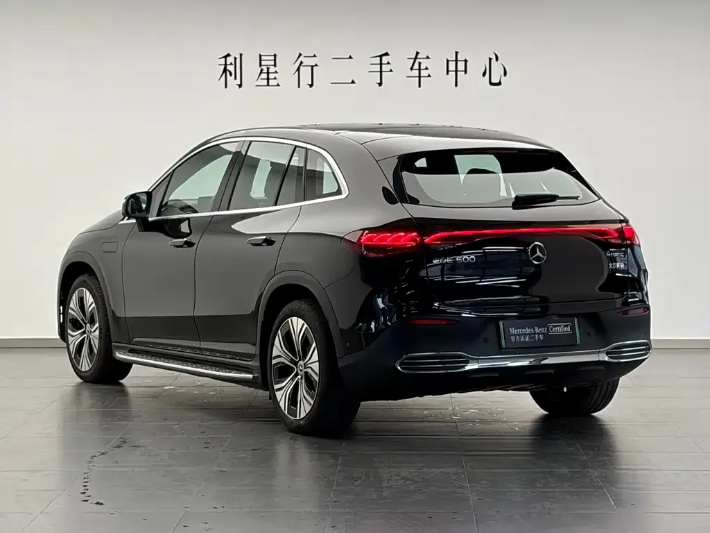 Mercedes-Benz EQE SUV — фото 3