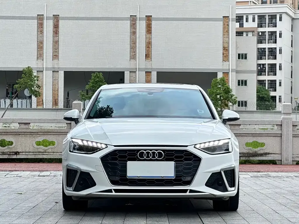 Audi A4L — фото 10