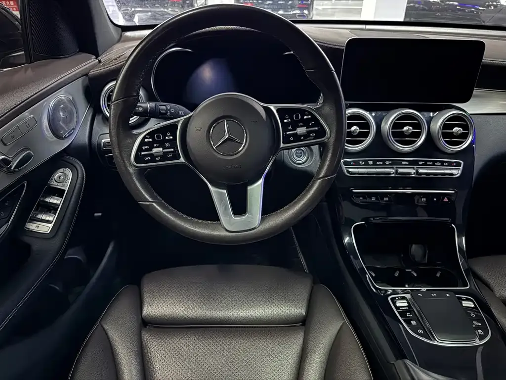 Mercedes-Benz GLC — фото 2