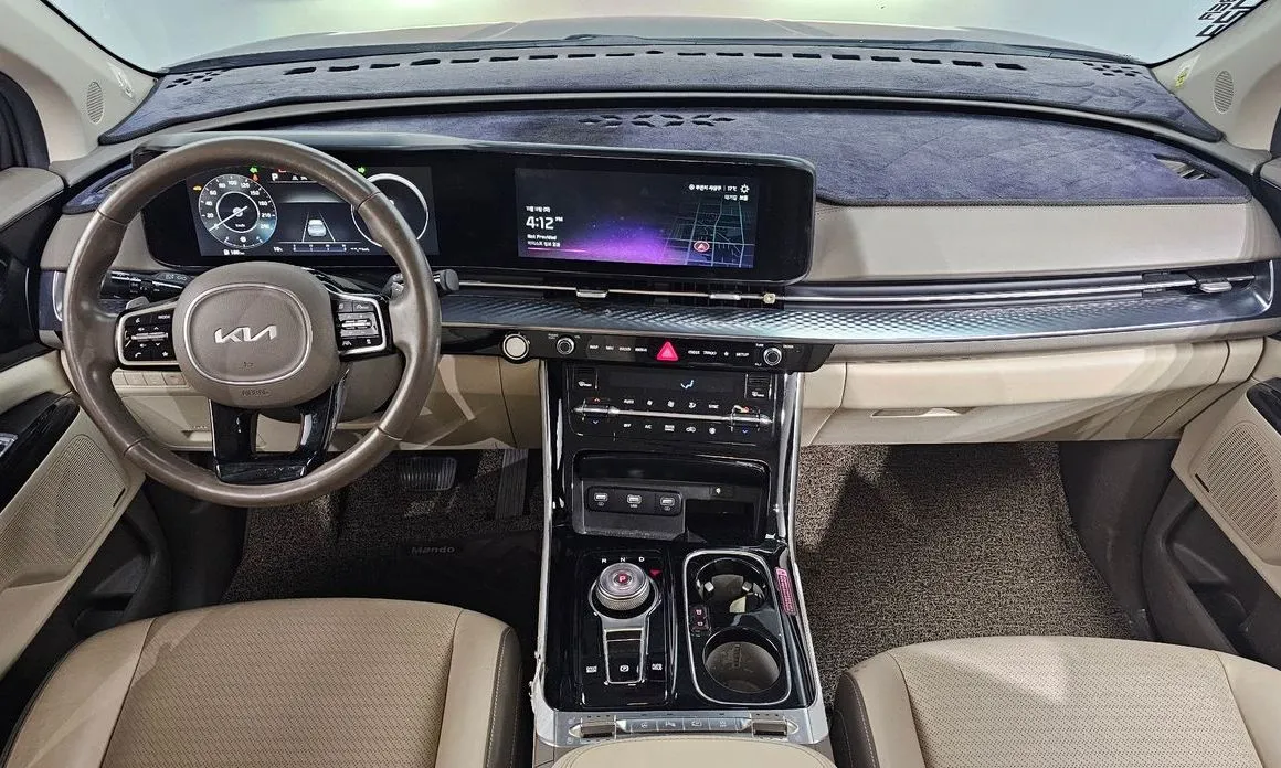 Kia Carnival — фото 10