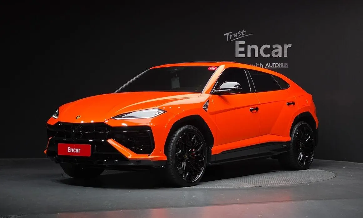 Lamborghini Urus — фото 1