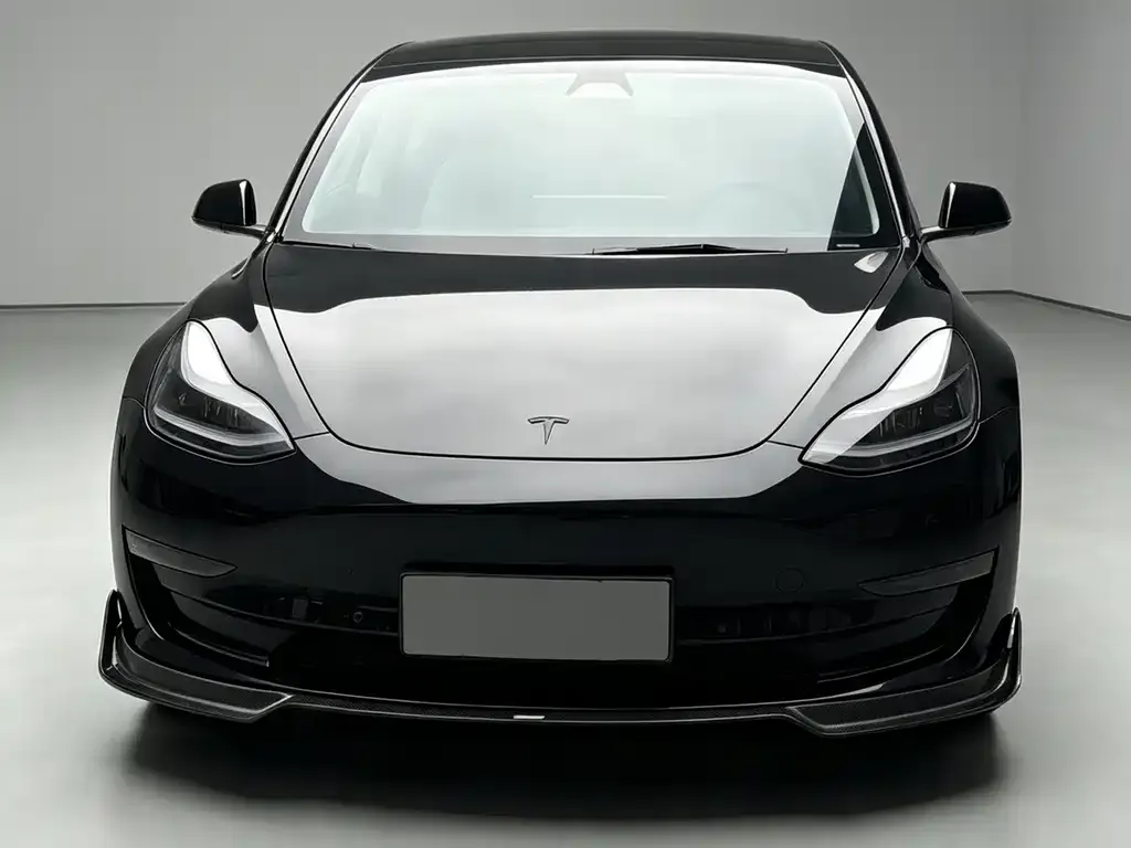Tesla Model 3 — фото 3