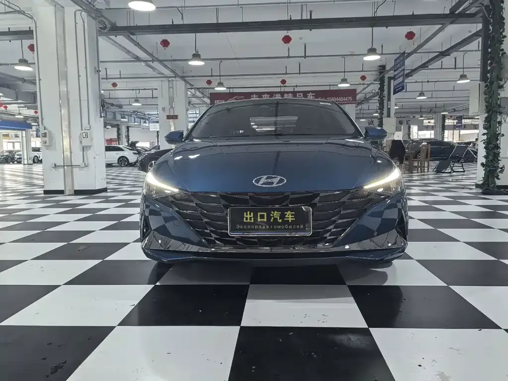 Hyundai Elantra — фото 9